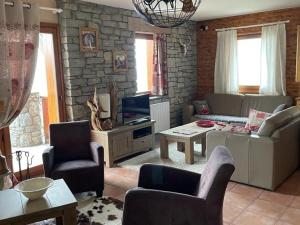 Chalet spacieux de 150m² pour 10 pers, au pied des pistes - FR-1-807-81