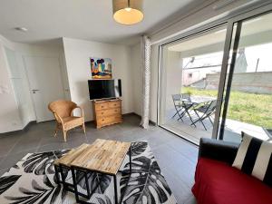 Appartements Etel - Appt. moderne 2 pieces, Wifi & parking, a 700m de la plage - FR-1-479-171 : photos des chambres