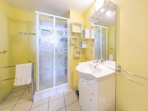 Appartement 57m², 6 pers, ski-in ski-out, proche commerces - FR-1-807-85