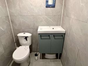 Appartements Appartement 3 pieces a Etel avec jardin, wifi et parking prive - FR-1-479-172 : photos des chambres