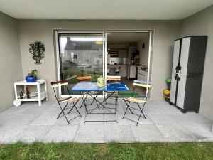 Appartements Appartement 3 pieces a Etel avec jardin, wifi et parking prive - FR-1-479-172 : photos des chambres