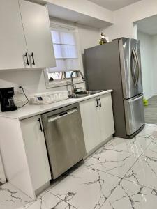 K1 Private Bathroom Queen Bed Room