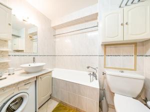 Appartements Studio lumineux et tout confort avec balcon pour 4 pers a Saint-Francois-Longchamp - FR-1-807-97 : photos des chambres