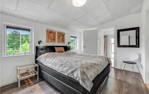 Cozy Home In Farsø With Wifi