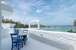 Seaside private villa Talalla Blue