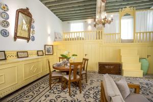 Marouli Traditional Villa