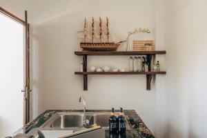 6-Bedroom Villa for 15 Guests in Talpe