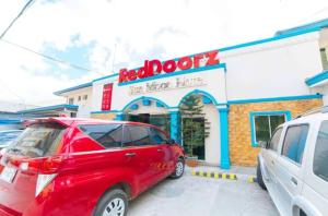 RedDoorz near Walking Street Angeles City