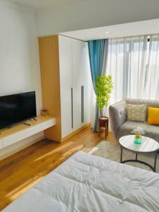 Laurel Hill suites palace