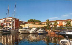 Maisons de vacances Au jardin du golfe : photos des chambres