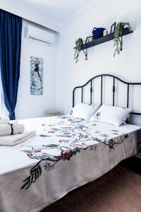 Luxury Suite Centre Thessaloniki with Balcony