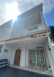 DeliZia de Villa Satun พักได้ 9-10 ท่าน