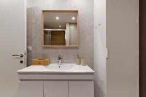 Blu suite-parking "cars length 4,40m"