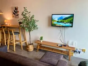 PJ Muji Suites Free Wifi Android Tvbox 1U mall PJPAC - 达曼萨拉佩尔达纳