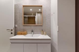 Blu suite-parking "cars length 4,40m"