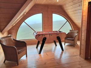 Maisons de vacances Domaine la Clairiere Le Chene Grande maison avec Sauna Terrasse Brasero et baby-foot : photos des chambres