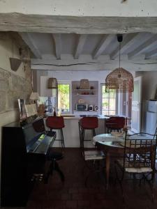 Charmante maison ancienne avec cour