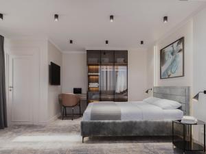 Black Gallo Residences