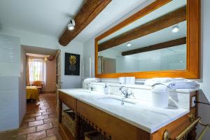 B&B / Chambres d'hotes LE MAS DES FLANERAIES : photos des chambres