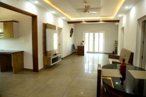 New Serene Mountains Munnar