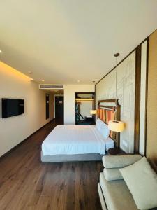 Apec Mandala Cham Bay Condotel Mui Ne