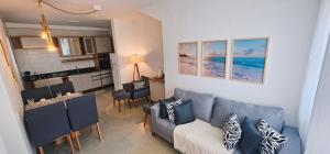 Apto em condominio com piscina