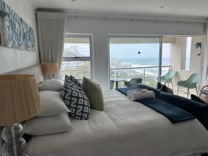Umdloti Holiday Resort Apartment 514 - Amazing Breaker & Ocean Views