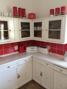 Basic and Simple Hospitality