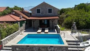 Apartments Kovinic - Dubravčevina