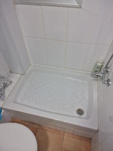 56- Habitacion del piso