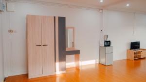 P&I Group Nana apartments 2&3 - 3hvězdičkové hotely ve městě Ban Karon