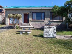 Family beachfront cottage