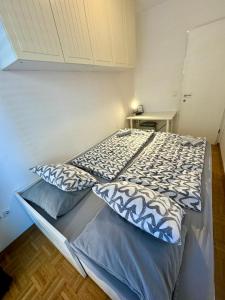 Jenny Apartment with Jacuzzi