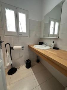 Casa Vallromanes Rest House