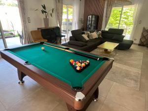 Villas Maison piscine et SPA : photos des chambres