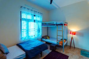 FreeStays TownHouse - 11 BHK, Suja Bir Himachal