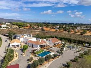 Alfarrobeiras NATURE - 奥良