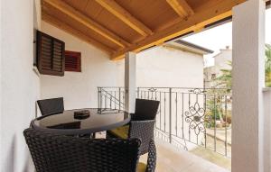 Nice Apartment In Banjole With Wifi 