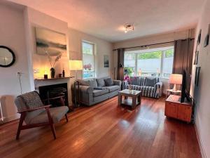 Charming villa,central location,train and bus nearby