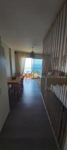 Cozy apartment with ocean stunning views