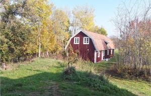 5 Bedroom Lovely Home In Tving