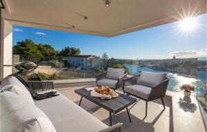 3 Bedroom Stunning Apartment In Krk