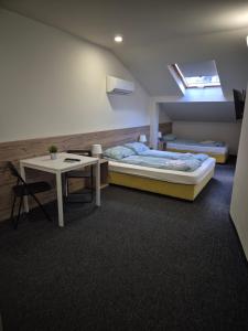 Стаи за Гости "ЦЕНТРАЛ" Фамилни Стаи & Апартаменти