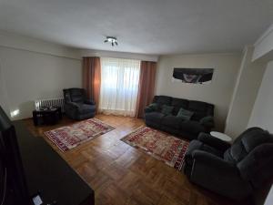 Apartament 3 camere, zona Dedeman