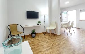 Gorgeous Home In Ador With Wifi