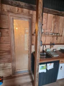 tierra de volcanes, cabaña