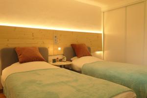 Appartements Appartement familial au bord de la Marne, jardin tropical , piscine, tennis, terrasse, parking gratuit proche Disneyland : photos des chambres