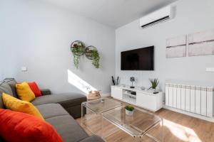 Bright apartment- 1Bd 1Bth- Alonso Cano