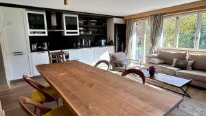 Gstaad Luxurious flat with terrace stunning views