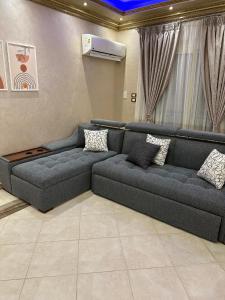 ENG01-Luxury Hotel-Style Apartment in Villa East of the Academy New Cairo